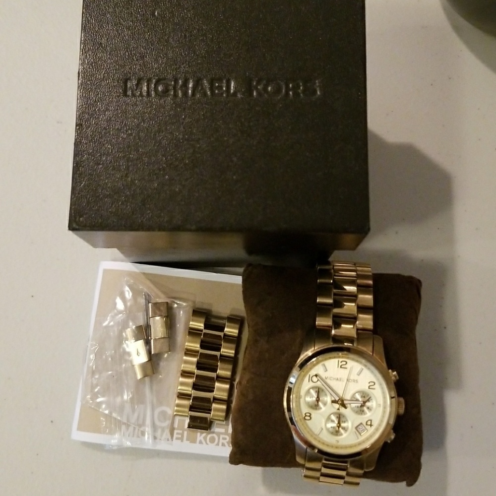 Michael kors Unisex  gold  watch